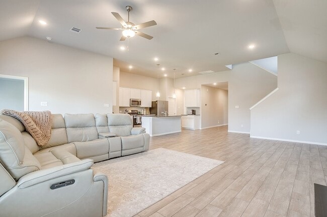 Building Photo - 8924 Lantana Meadow Dr