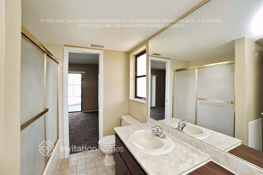 Building Photo - 7023 Bramblewood Dr