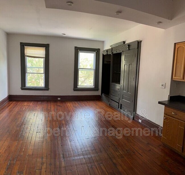 Building Photo - 4416 Locust St