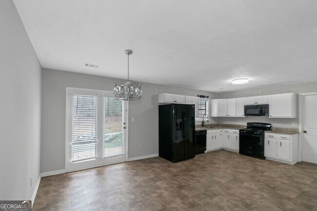 Building Photo - 321 Summerwood Ln