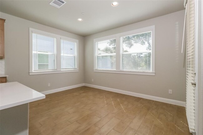 Building Photo - 2605 Sam Bass Rd