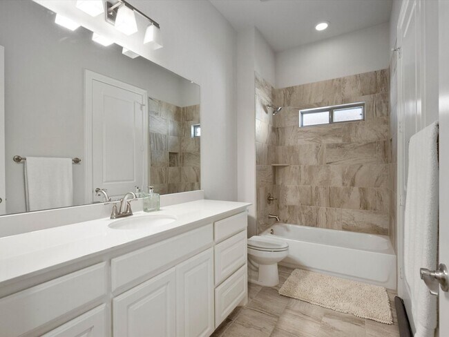 Building Photo - 2419 Portwood Way