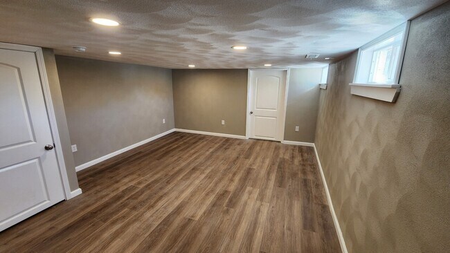 Building Photo - 415 Kansas Avenue