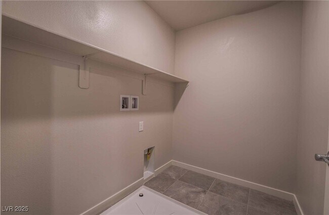 Building Photo - 3823 Corellia Ave