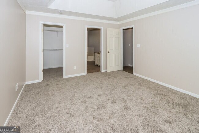 Building Photo - 843 Shoals Ct