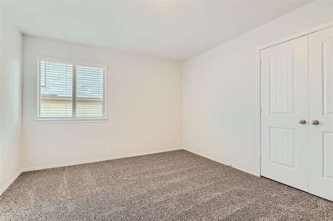 Building Photo - 108 Pivot Dr