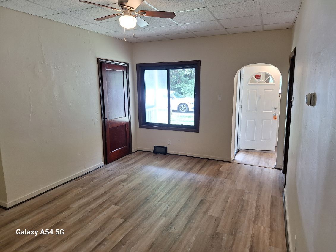Living room - 4624 Verona Rd