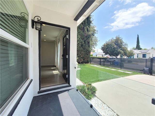 Building Photo - 17557 Lemay Pl