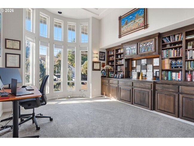Building Photo - 13923 SW Mistletoe Dr