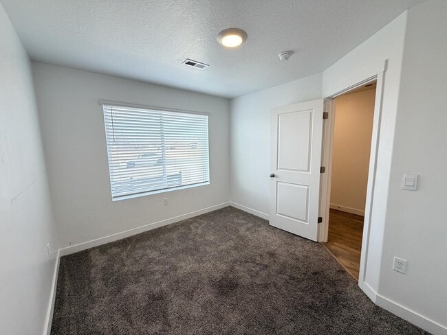 Building Photo - 324 S 1150 W