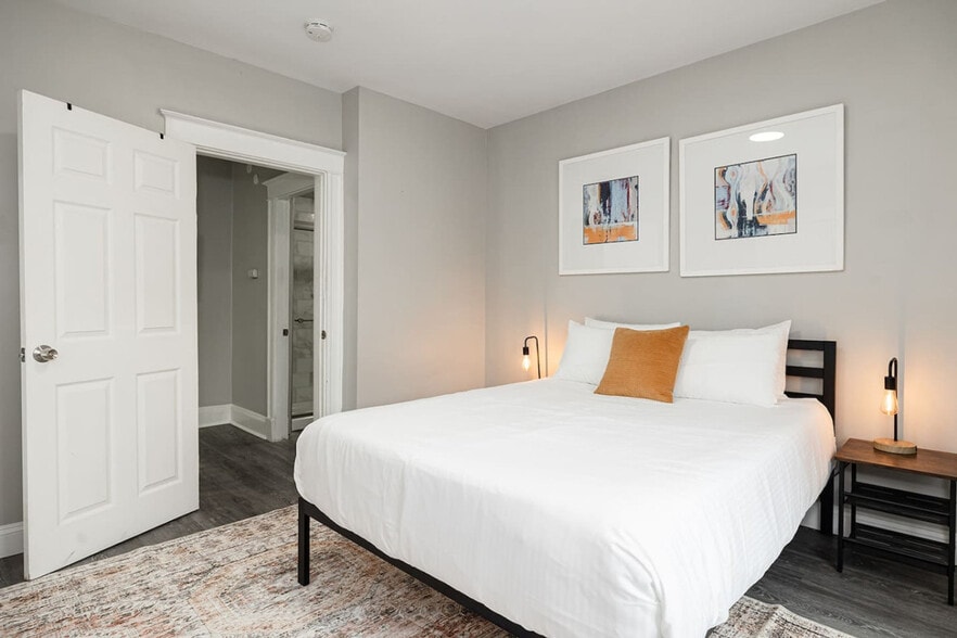 Building Photo - 216 Gilman Ave