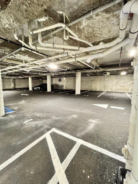 132 Mallory Ave 507 - 138 Mallory Ave
