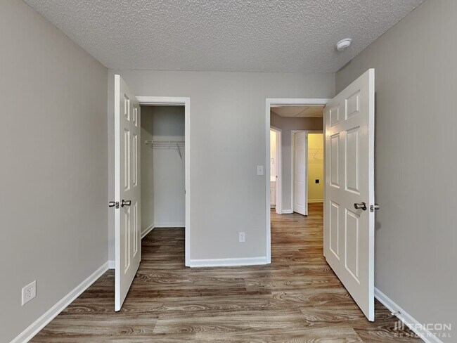 Building Photo - 9929 Austin Samuel Pl
