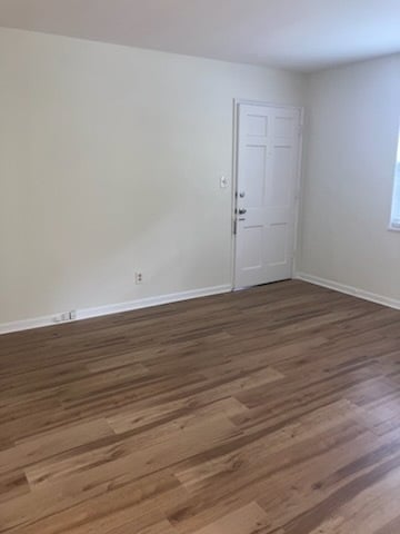 Building Photo - Updated Condo