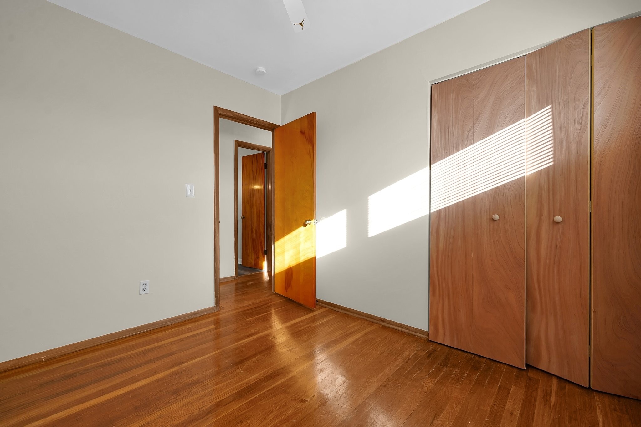 Building Photo - 995 Wiltshire Rd