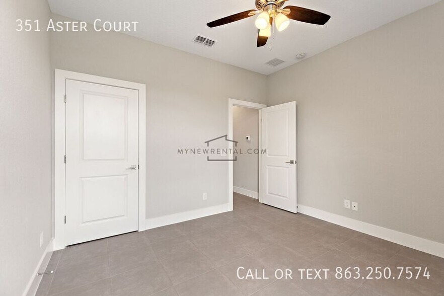 Building Photo - 351 Aster Ct