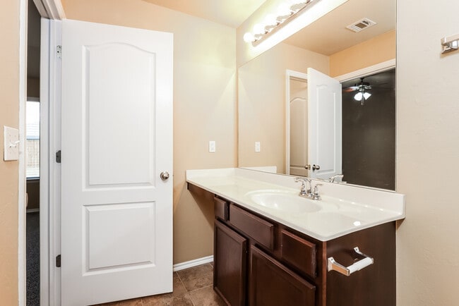 Building Photo - 11813 NW 131st St