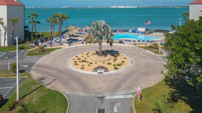 Building Photo - 5729 Del Sol Blvd