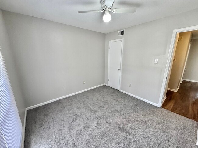 Building Photo - 5373 Wythe Cove