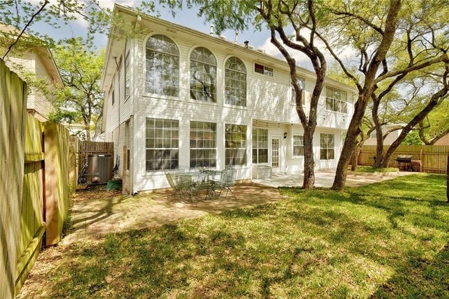 Building Photo - 8101 Longdraw Dr