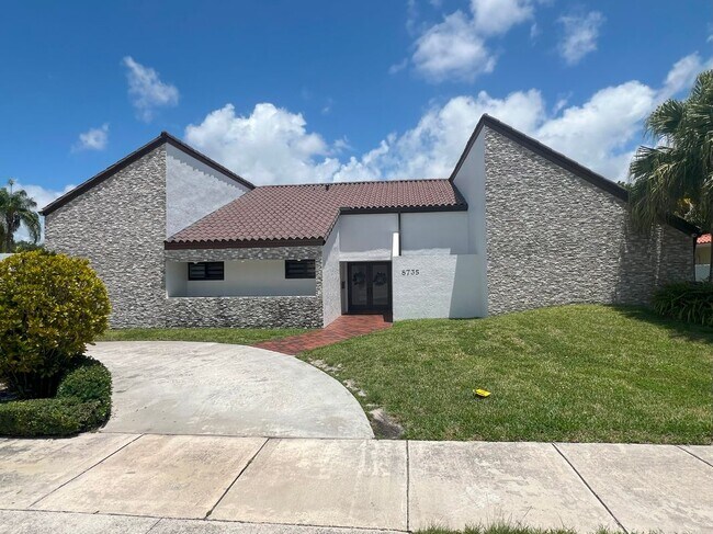 Primary Photo - 8735 SW 54th Terrace