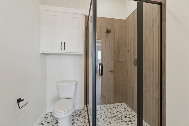 Building Photo - 18829 Selah Wy