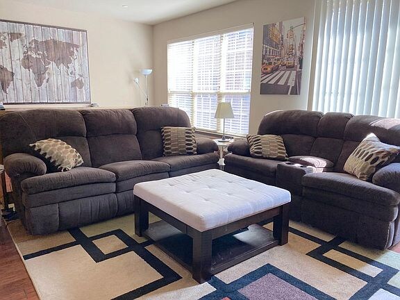 Building Photo - 3890 Everwood Lane