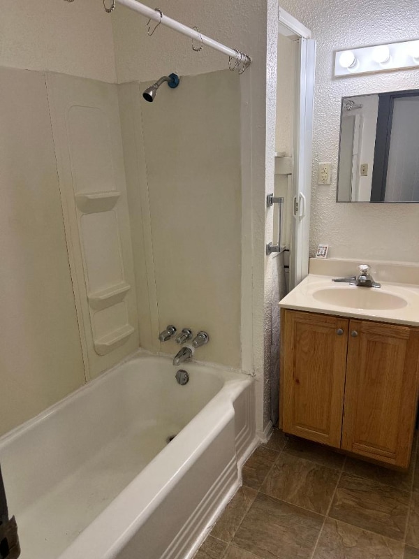 Building Photo - 1412 Moorman Ave NW