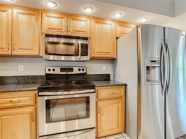 Building Photo - 2375 Bendway Dr