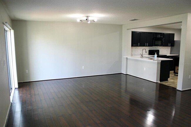 Building Photo - 1017 Chalcedony St