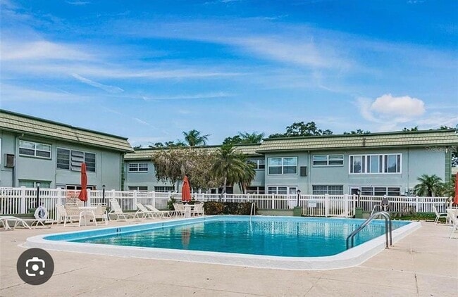 Building Photo - 1433 S Belcher Rd