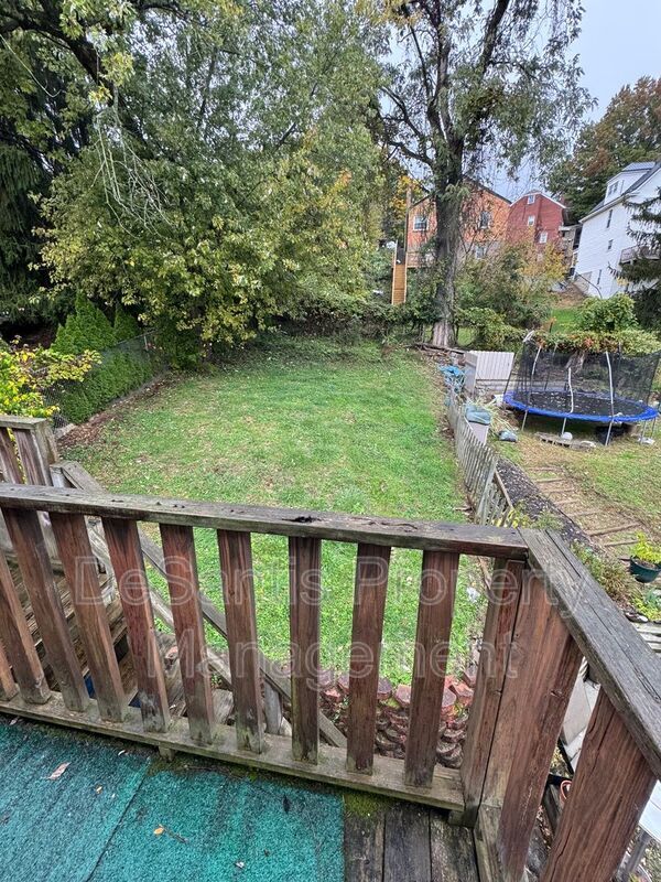 Building Photo - 2450 Starkamp St