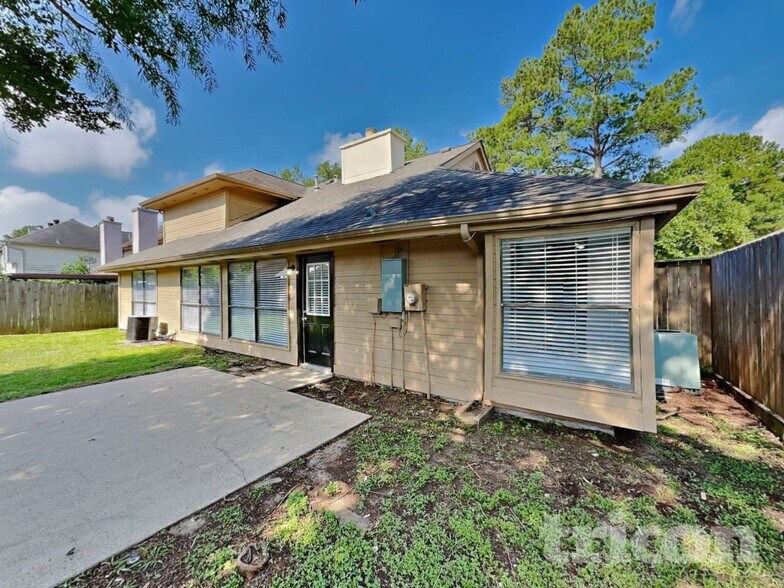 Building Photo - 3326 Doherty Pl