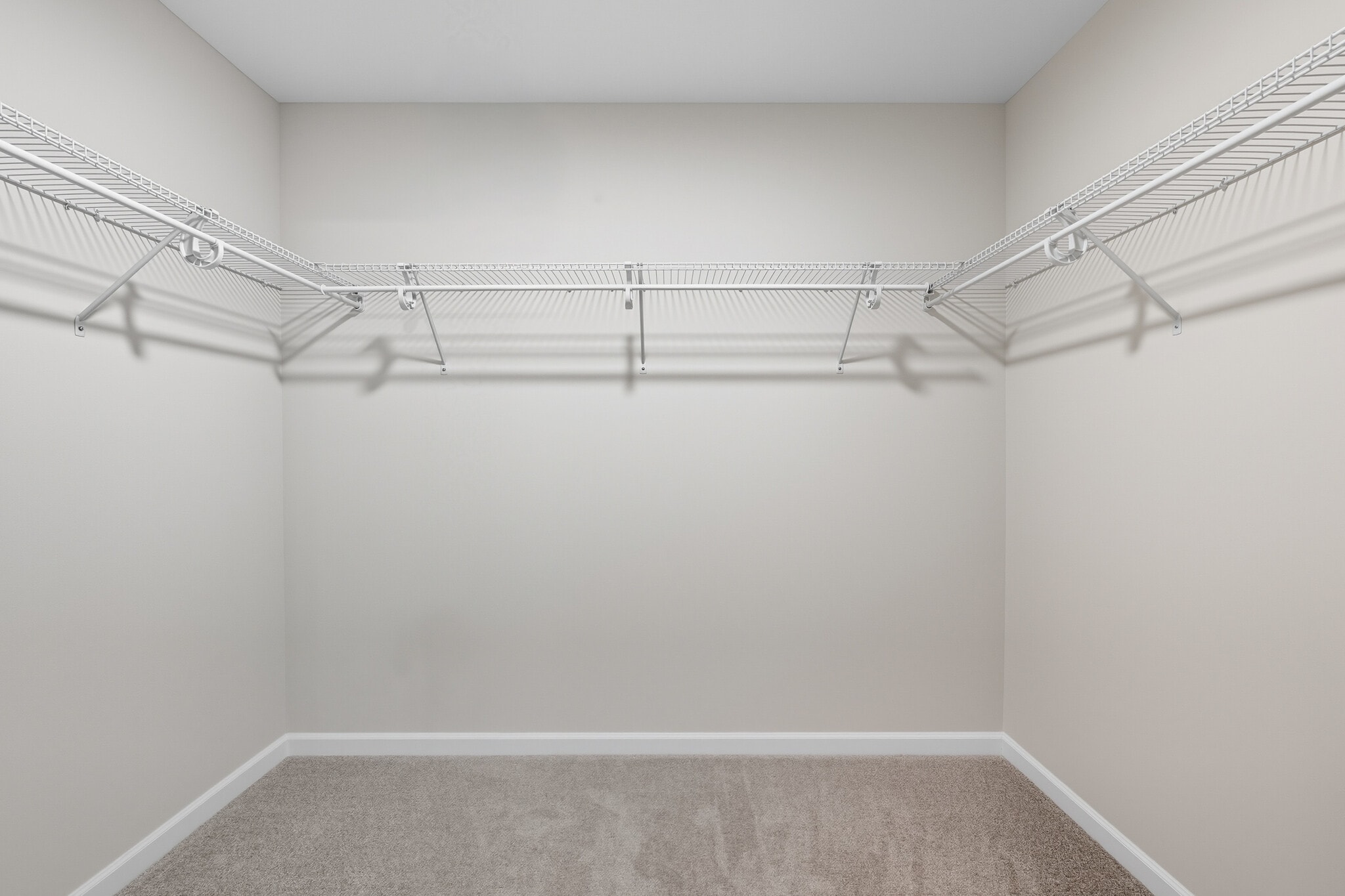 Building Photo - 3472 Knightsbridge Trl N
