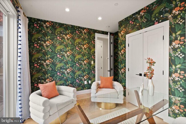 Building Photo - 1225 Park Rd NW