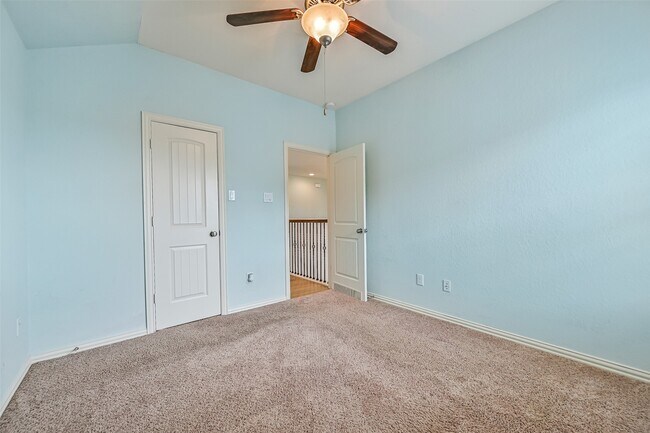 Building Photo - 4511 Apple Point Ln