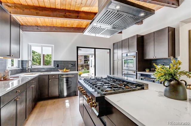 Building Photo - 2357 Grove St