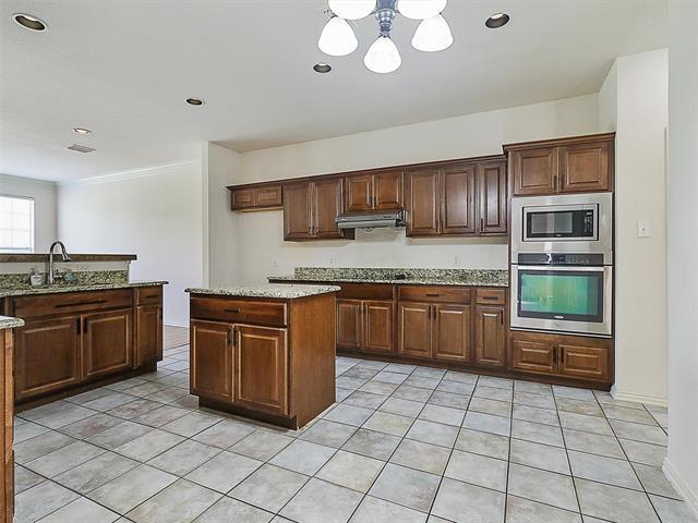 Building Photo - 9233 Dark Forest Dr