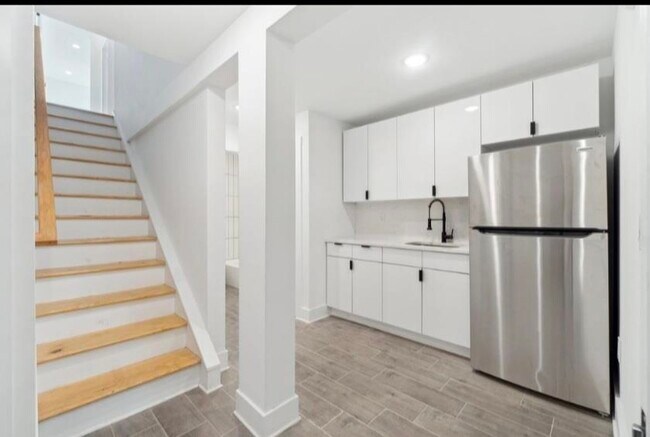 Building Photo - 234 Webster Ave