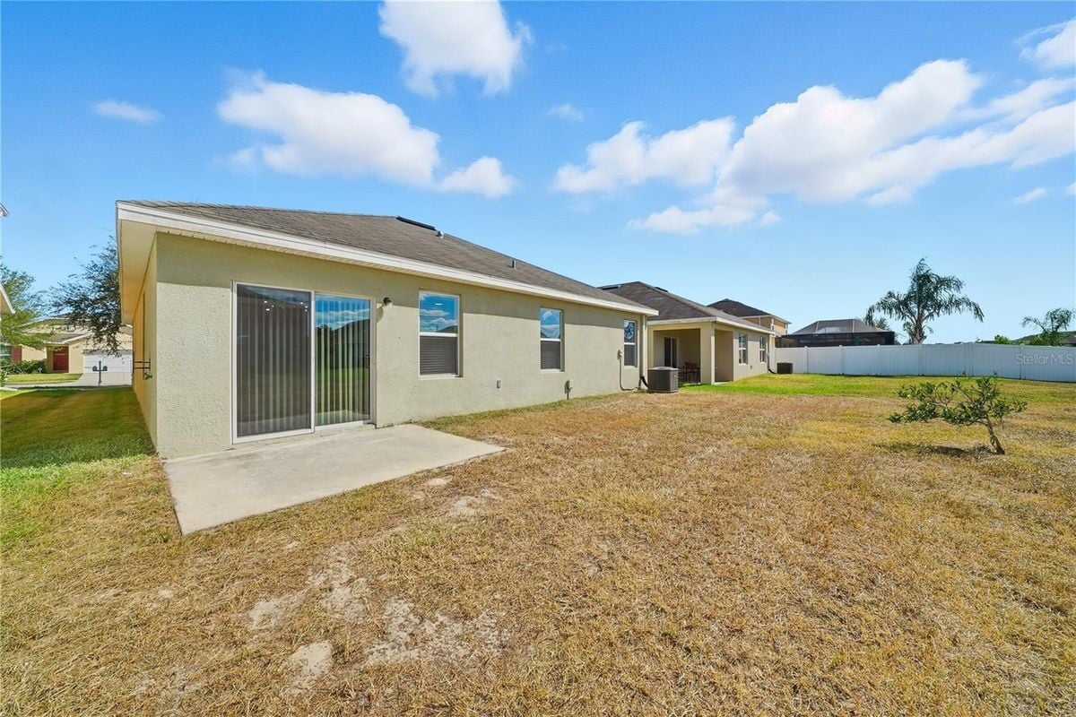 Building Photo - 547 Hartford Hts St