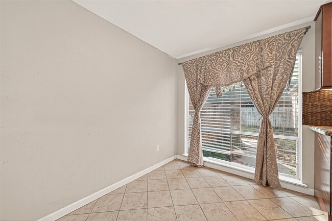 Building Photo - 13702 Ella Lee Ln