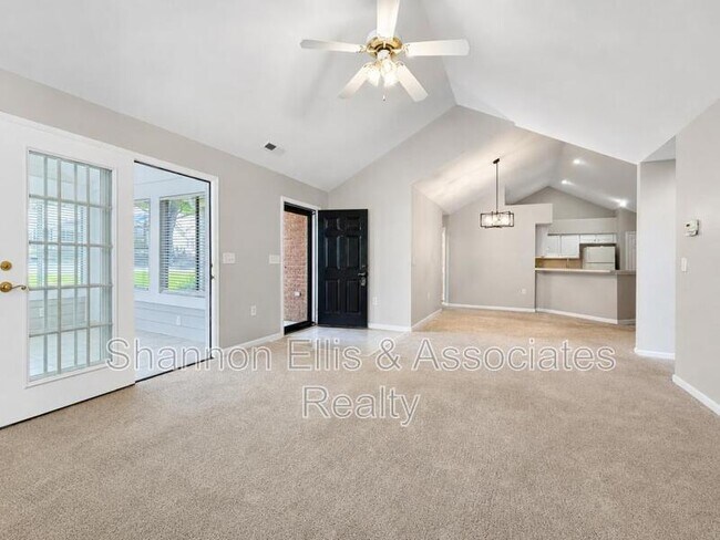 Building Photo - 3057 Orchard Ridge Cir