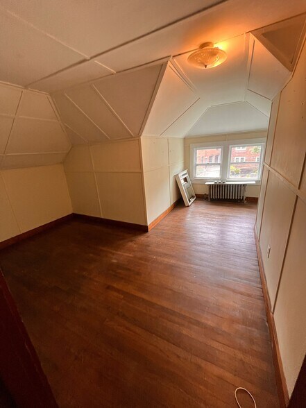Building Photo - 79 Winthrop Rd