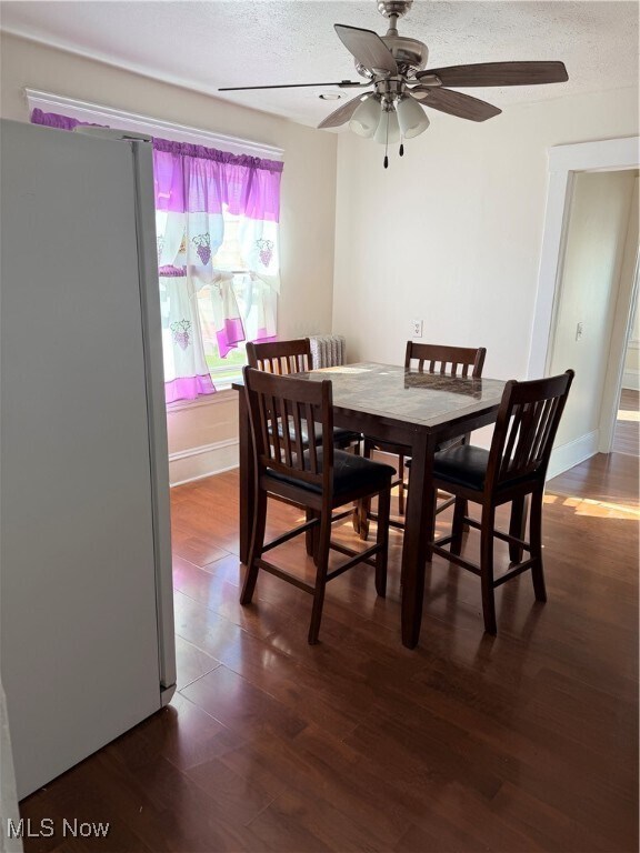 Building Photo - 1794 W 54th St