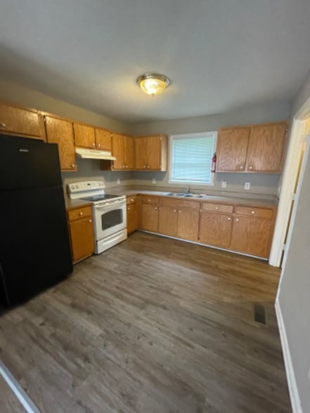 Building Photo - 317 Caswell St