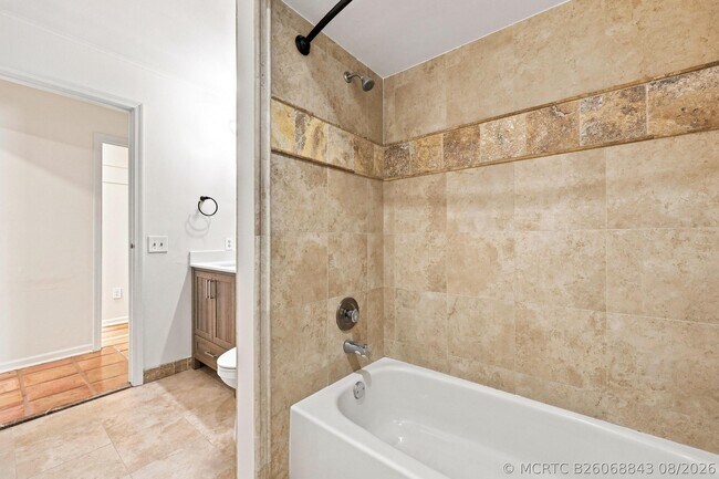 Building Photo - 10798 Cypress Bend Dr