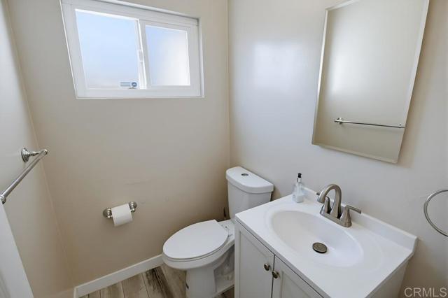 Building Photo - 1685 Donax Ave