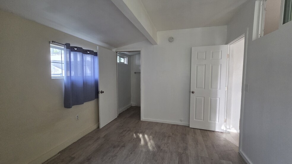 Building Photo - 6251 Canby Ave