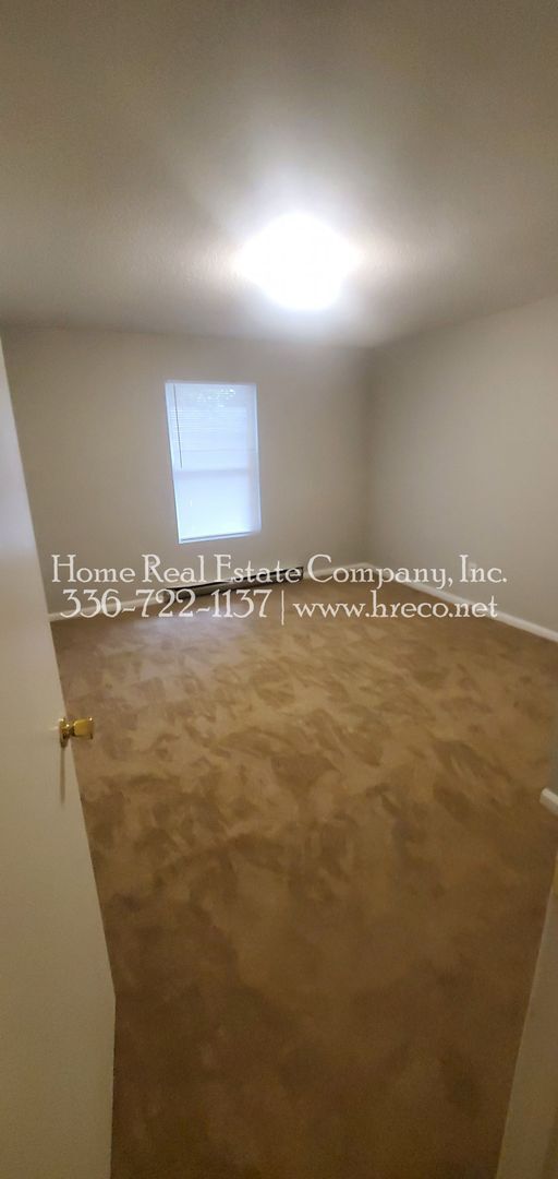Building Photo - 4271 Mineral Ave