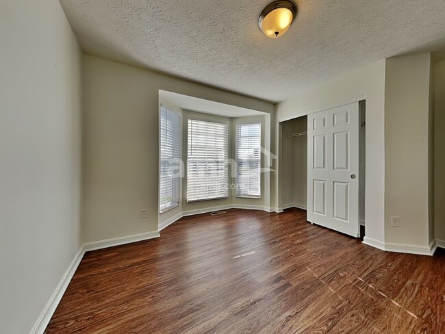 Building Photo - 2816 Fairways Drive